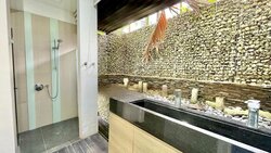 Orchard Road (D9), Terrace #455772431